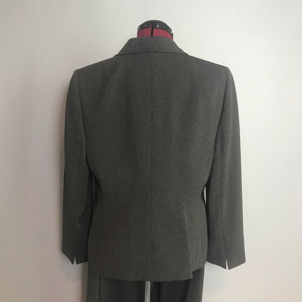Tahari ASL Pantsuit Women's Petite Size 12P Grey 2-Piece Set Blazer & Pant - Picture 5 of 12
